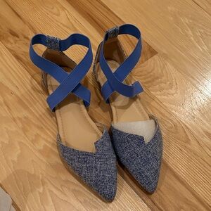 Stylish Blue Women's Pointed Toe Flats NWOT
